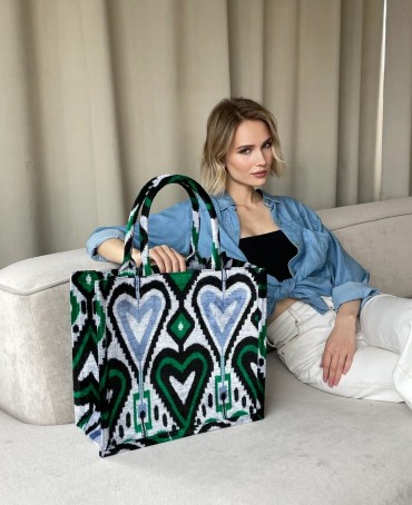 Шелковый тоут Moyen (M) PROSPERITAS CORDIS! (Сердце удачи) PROSPERITAS.CORDIS/M